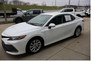 $23500 : Toyota Camry 2021 LE 4dr Sed thumbnail