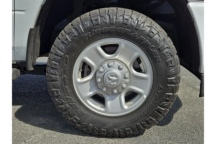 2022 RAM 2500 Tradesman Crew image 8