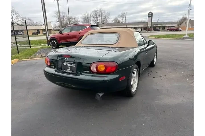$10995 : Mazda MX-5 Miata 1999 2dr Co image 8