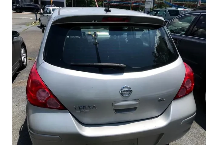 $4999 : 2010 Versa image 4