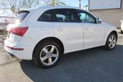 $12995 : 2011 Q5 3.2 quattro Premium P thumbnail