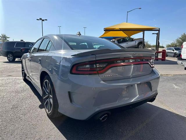 $36995 : Pre-Owned 2022 Charger R/T Se image 8