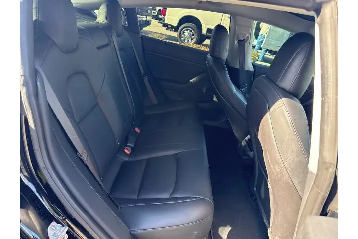 $18950 : Tesla Model 3 2018 Long Rang image 8