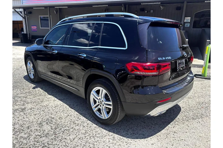 2020 Mercedes-Benz GLB GLB 25 image 6