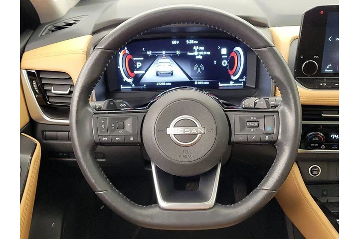 $27998 : Nissan Rogue 2023 Platinum 4 image 10