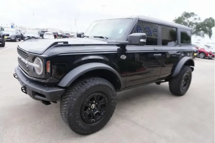 $39988 : Ford Bronco 2022 4x4 Badland image 3