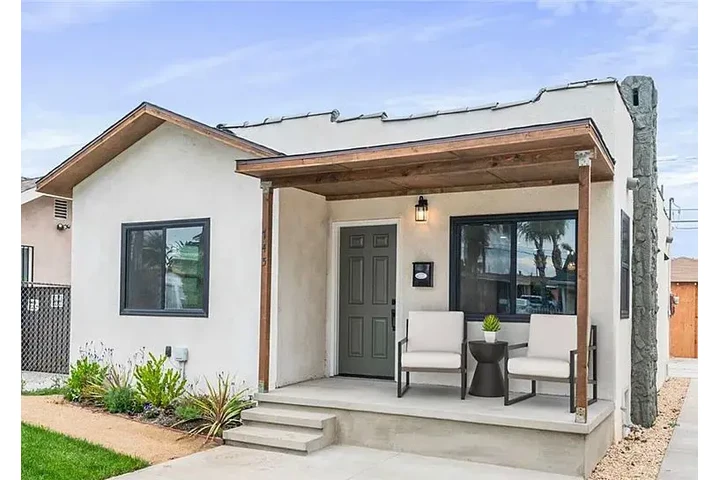 $850 : Casa de diseño con 2 dormitori image 1