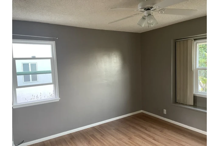 $1000 : Recamara en Hacienda Heights image 1