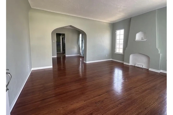 $2500 : Special Home… image 8