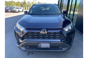 $29650 : Toyota RAV4 2023 AWD XLE 4dr thumbnail