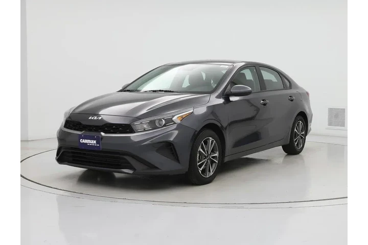 $17998 : Kia Forte 2024 LXS 4dr Sedan image 4