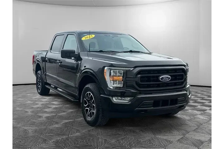 $38577 : Ford F-150 2023 4x4 XLT 4dr image 7