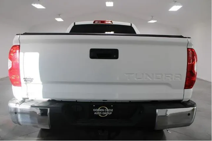 $29898 : Toyota Tundra 2016 4x4 SR5 4 image 8