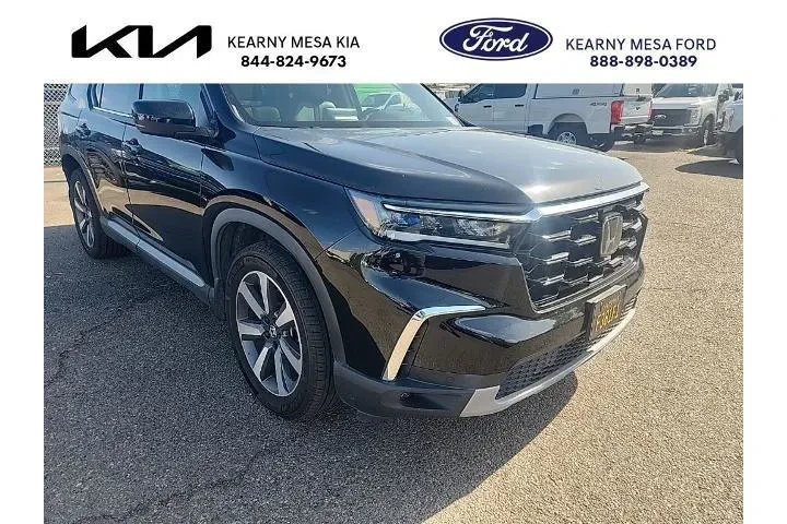 $38991 : Honda Pilot 2023 Touring 4dr image 1