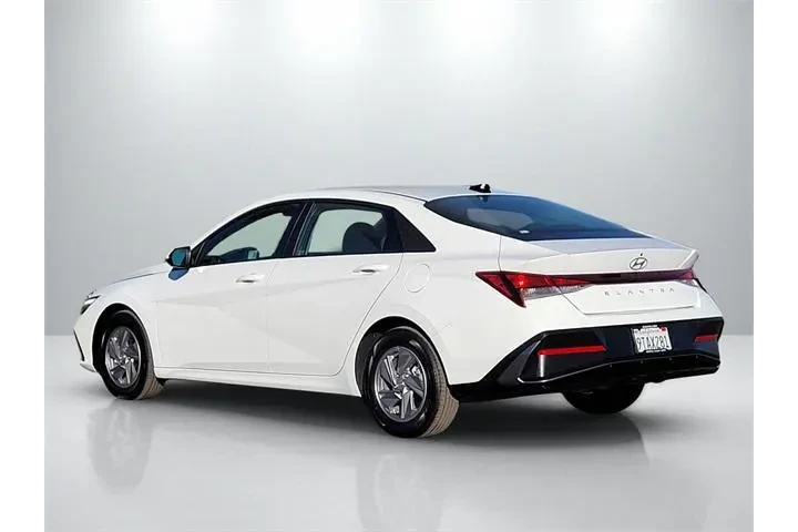 $21650 : Hyundai ELANTRA 2025 SE 4dr image 6