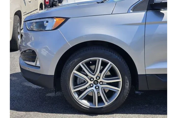 $29492 : Ford Edge 2023 AWD Titanium image 9