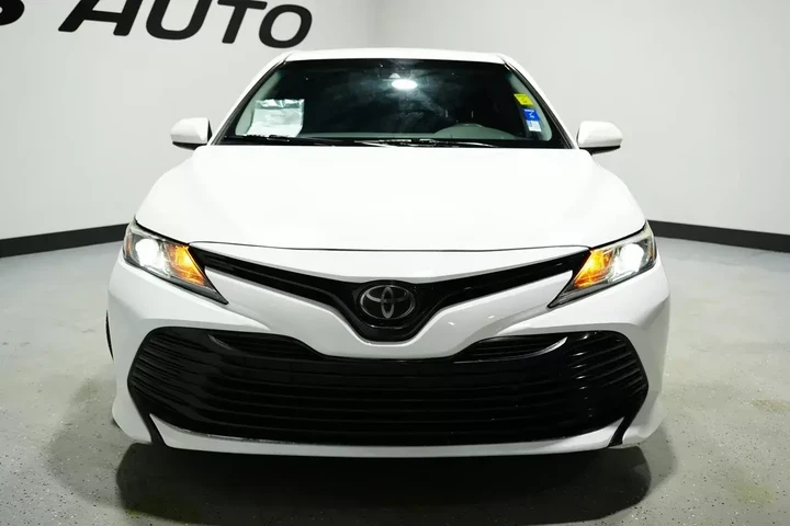 $16138 : 2019 Camry image 2