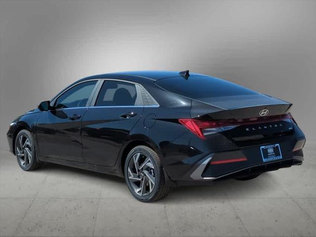 $29640 : New 2024 Hyundai ELANTRA HYBR image 3