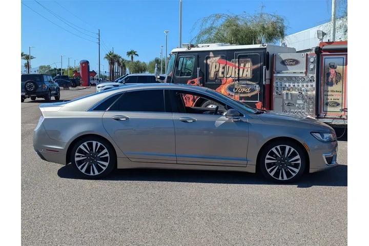 Lincoln MKZ Hybrid 2019 Rese image 6