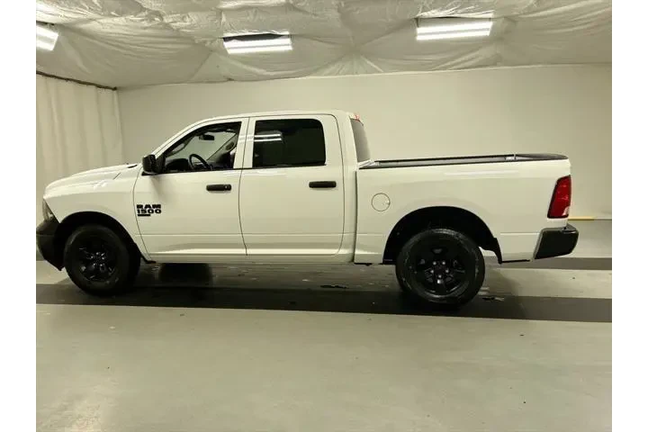 $33747 : Ram 1500 Classic 2023 4x4 Tr image 6