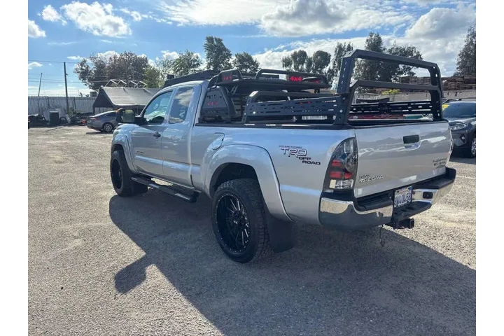 $15599 : 2010 Tacoma PreRunner V6 image 8