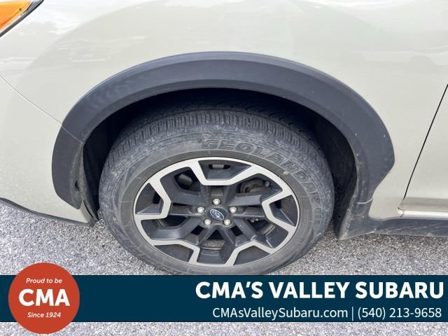 $16997 : PRE-OWNED 2016 SUBARU CROSSTR image 9