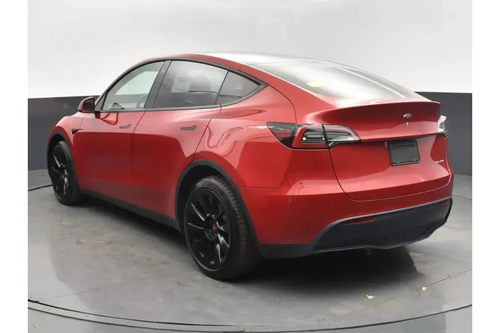 $26999 : Tesla Model Y 2021 AWD Long image 6