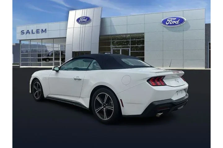 $31998 : Ford Mustang 2024 EcoBoost P image 4