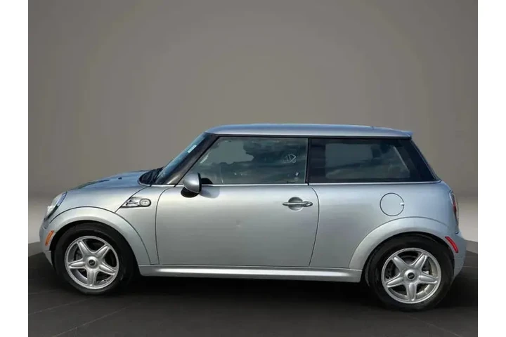 $6900 : 2010 MINI Cooper image 5