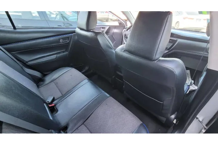 $12995 : 2017 Corolla SE image 9