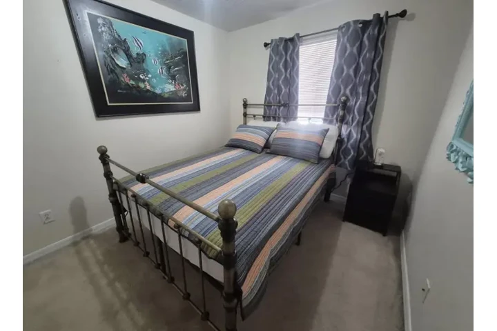 $600 : SE RENTA HABITACIÓN image 1