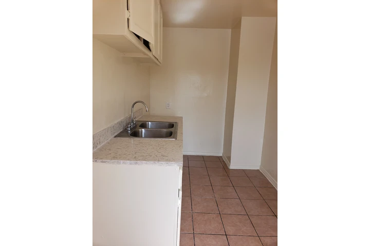 $1495 : LA, 1 bedroom, parking image 3