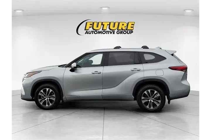 $27788 : Toyota Highlander 2020 AWD X image 8