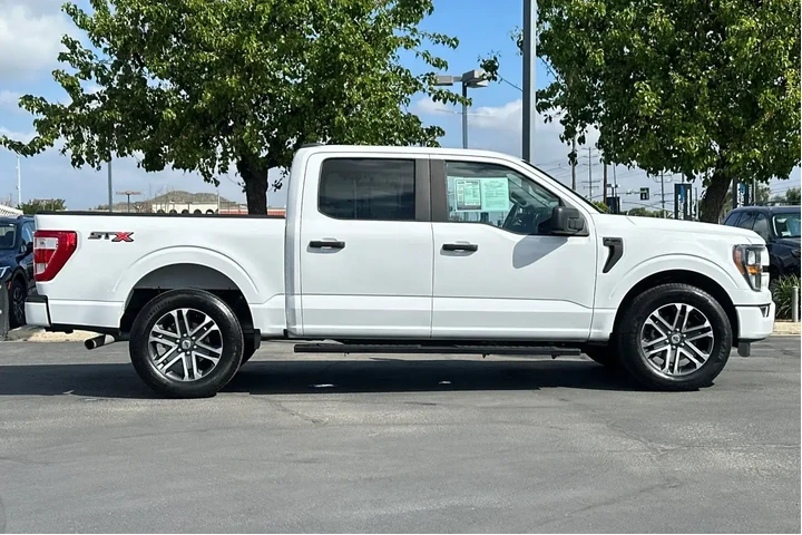 $39281 : Ford F-150 2023 4x2 XL 4dr S image 3