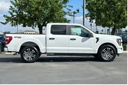 $39281 : Ford F-150 2023 4x2 XL 4dr S thumbnail