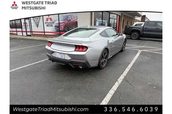 $30159 : Ford Mustang 2024 EcoBoost 2 image 4