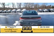 $17990 : Hyundai ELANTRA 2023 SEL 4dr thumbnail