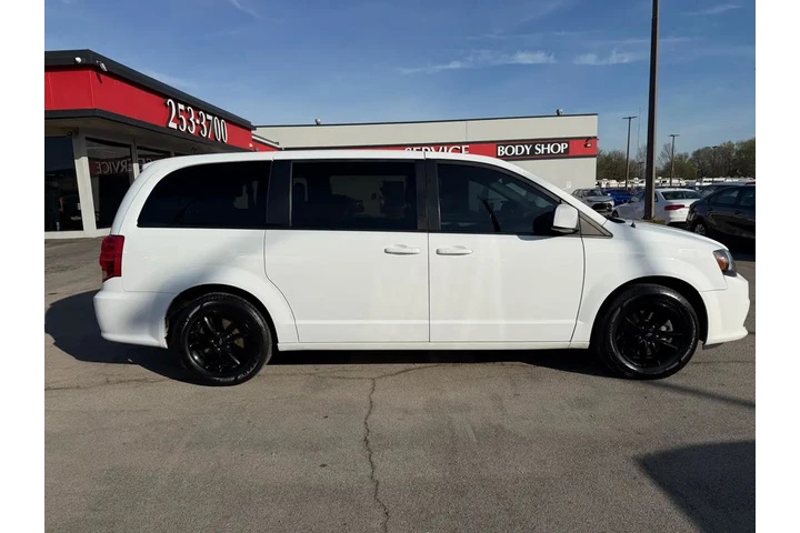 $9980 : 2020 Grand Caravan GT image 1