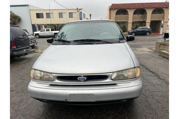 $3725 : 1996 Windstar LX image 4