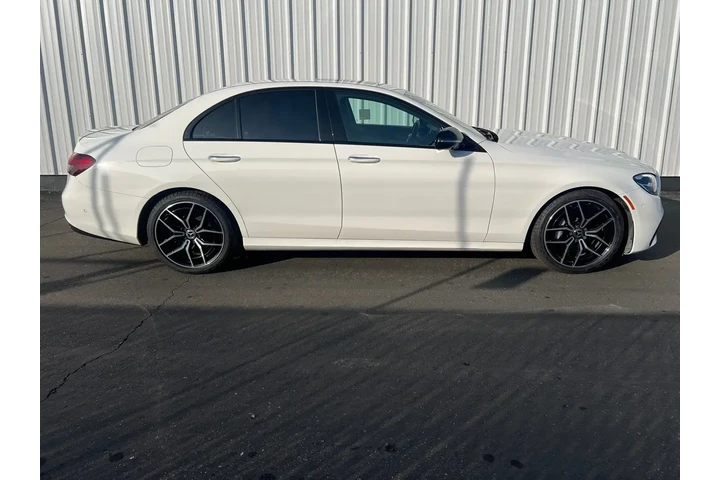 $36794 : Mercedes-Benz E-Class 2022 E image 7