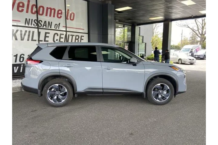 $25487 : Nissan Rogue 2026 AWD SV 4dr image 4