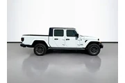 $31988 : Jeep Gladiator 2021 4x4 Over thumbnail