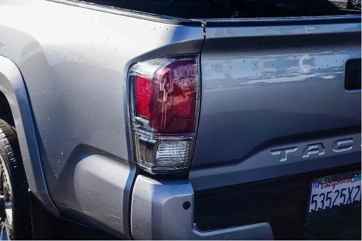 $28995 : Toyota Tacoma 2019 4x2 Limit image 6