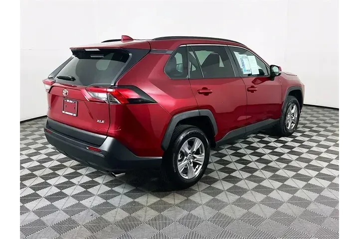 $25900 : Toyota RAV4 2023 XLE 4dr SUV image 7