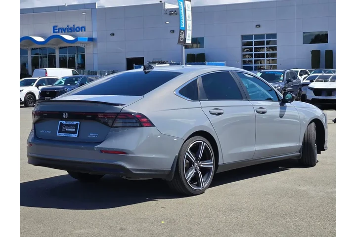 $31998 : Honda Accord Hybrid 2025 Spo image 7