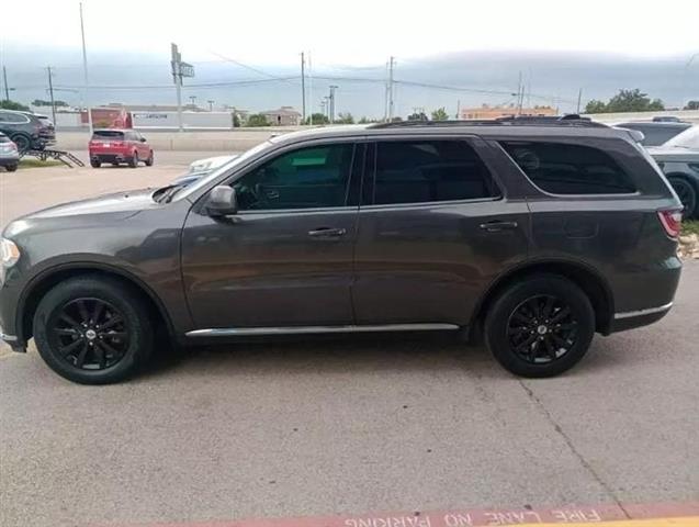 2019 Durango SXT image 4