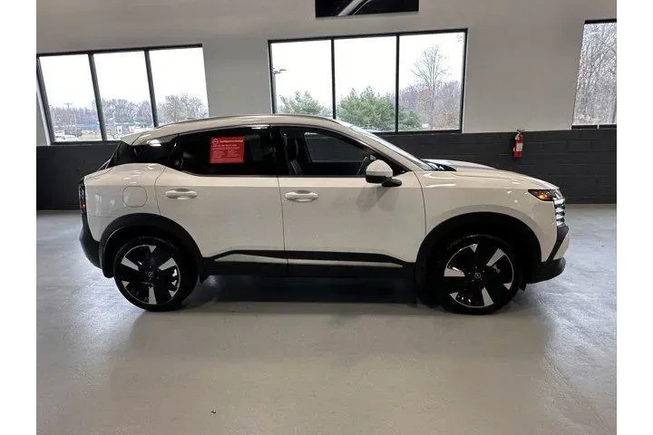 $25895 : Nissan Kicks 2025 AWD SR 4dr image 7
