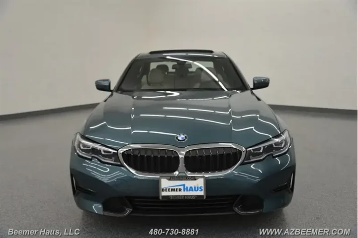 $23998 : BMW 3 Series 2021 330e 4dr S image 6