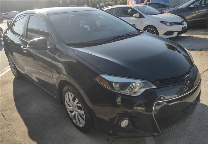 $11000 : Toyota Corolla 2015 image 1