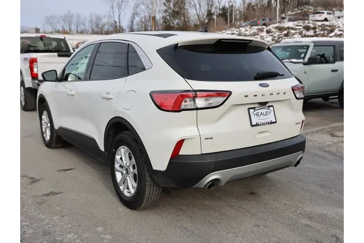 $19297 : Ford Escape 2022 AWD SE 4dr image 5